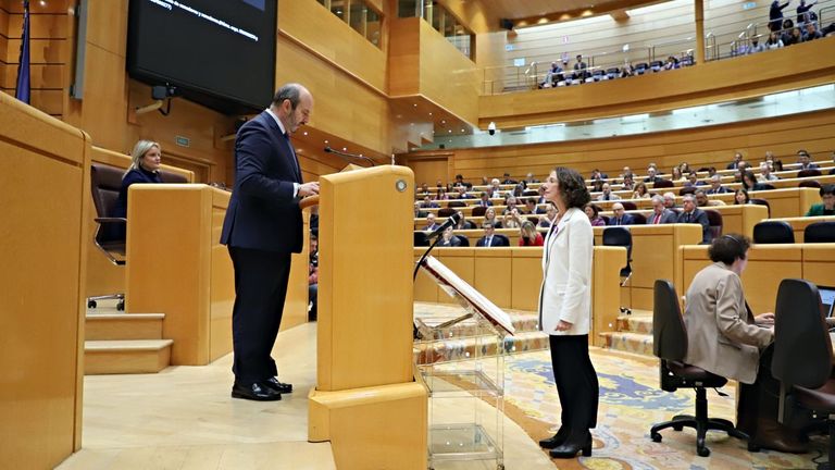Melania Álvarez toma posesión de su escaño como senadora
