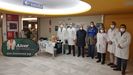 Alcer conmemoró el Día del Riñón con un puesto informativo en el Hospital A Coruña al que se sumaron profesionales del centro