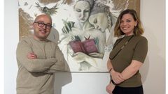 Camilo Chas, galerista de Artbys, y Noem Penela