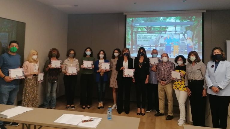 La Asociación Española Contra el Cáncer en Asturias, AECC para dar a conocer los resultados de la campaña #AsturiasSinHumo en la que han participado 15 ayuntamientos.