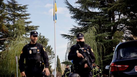 Un herido tras la explosión de una carta bomba en la embajada de Ucrania en Madrid