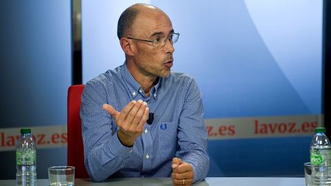Pablo Sánchez, Cocina Económica de A Coruña: «Atendemos a personas que se quedaron descolgadas desde el 2008. No hay que inventar nada, 
el acceso al empleo es el paso definitivo, y un techo de hormigón»