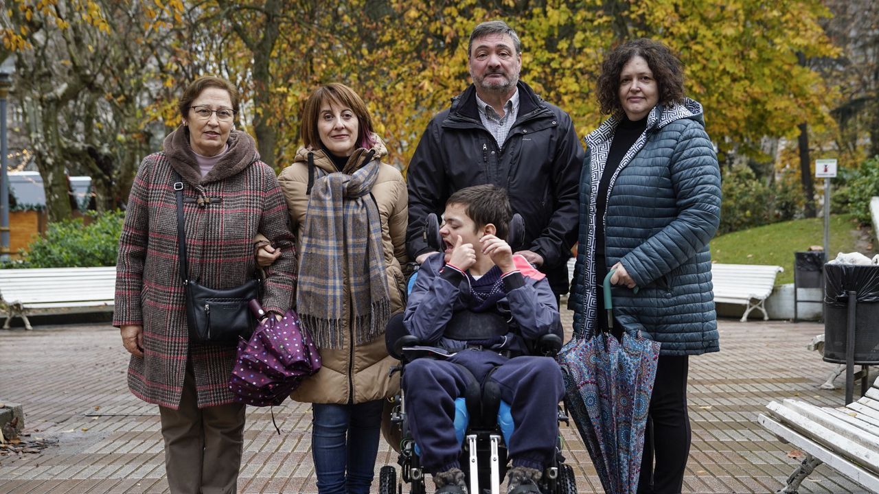 El campeonato gallego de taekuondo, en imgenes.De izquierda a derecha: Marisa, Antonia, Ignacio y su mujer, Pilar, con su hijo Daniel