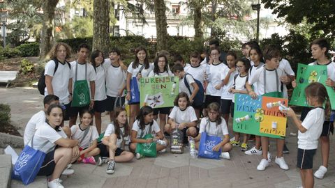 Parque de san Lzaro //Voz Natura	 
Recogida de colillas por parte de alumnos del Divina Pastora  Lo ecovigilantes 