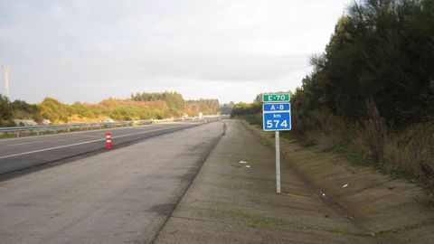 El terreno del área de servicio prevista en Vilalba está situado junto al kilómetro 574