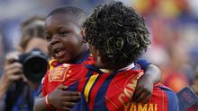 Los reyes reciben a los campeones del mundo.Los hermanos Yamal se abrazaron felices