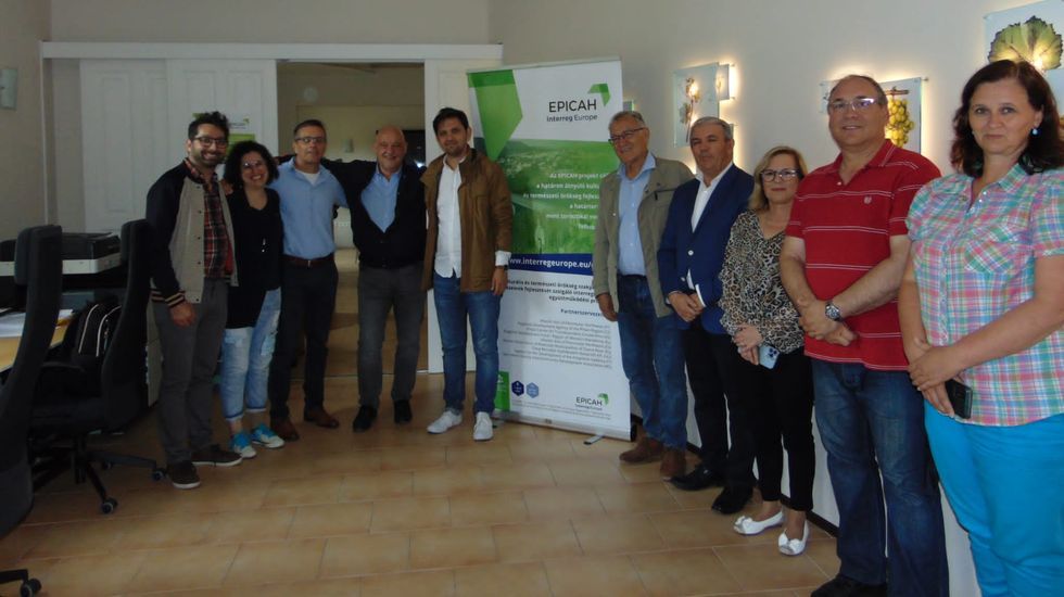 El arranque de las fiestas del Carmen de Camarias, en imgenes!.Alfredo Garca, en su viaje a Tokaj