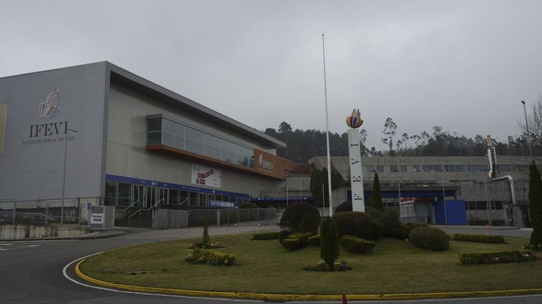 La Xunta emplaza a Caballero a una reunión en julio por el Ifevi