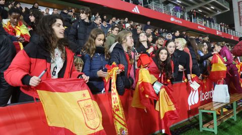 Parttido de fútbol femenino entre las selecciones de España e Italia en Pontevedra