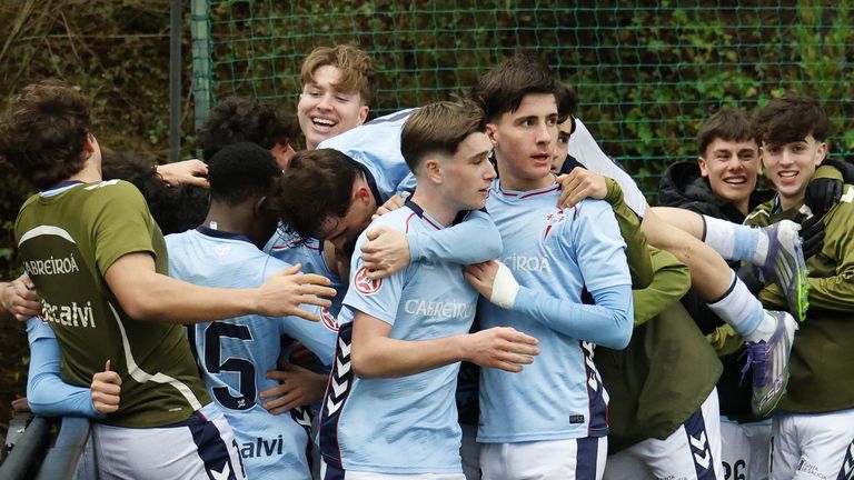 El Celta Juvenil A golea al Oviedo (7-0) y es más líder de División de Honor