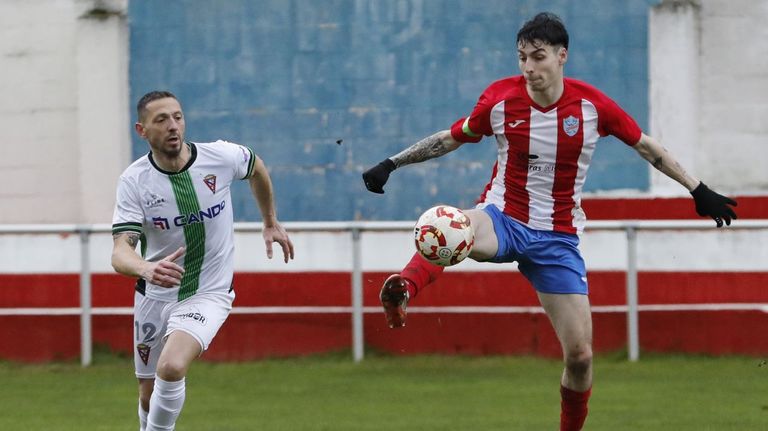 El fútbol mariñano examina su nivel en la visita del Lugo a Cantarrana