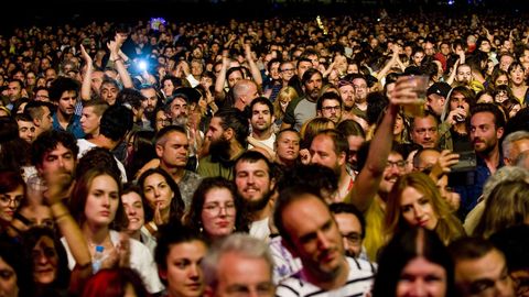 LA IMAGEN QUE NO SE REPETIR: El festival Noroeste no podr contar este ao con la playa de Riazor, en donde el ao pasado se reunieron ms de 30.000 personas para ver a Patti Smith
