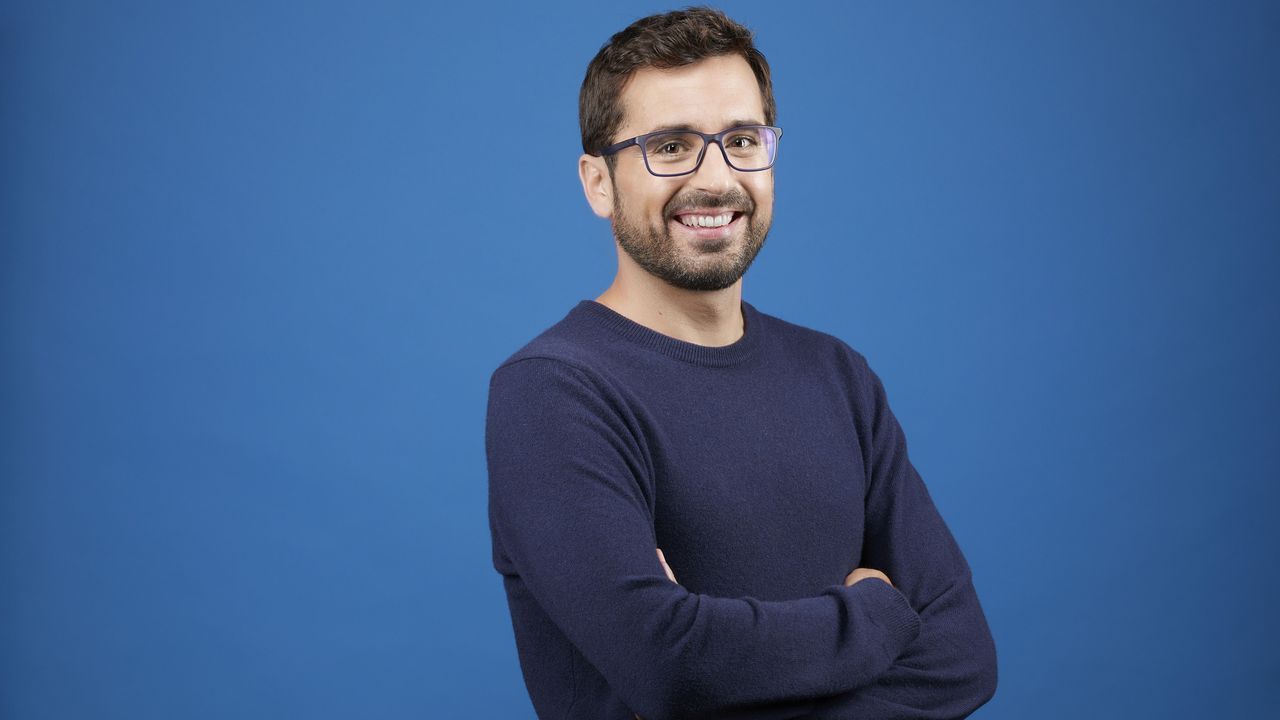 O Viso-Ecovillage, una aldea recuperada en Ourol para turismo rural.El experto en crecimiento personal Borja Vilaseca, que est� poniendo en marcha el proyecto Terra. 