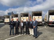 Representas de Gadisa y de los bancos de alimentos durante el acto de entrega esta ma�ana 