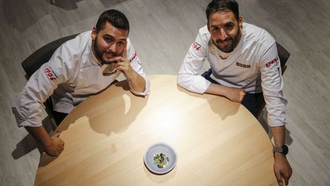 NOVA. Daniel Guzmn y Julio Sotomayor son especialistas en cocinar el sabor de su tierra con innovacin.
