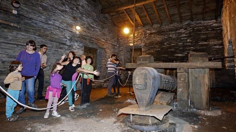 La ferrería de Seoane do Courel fue restaurada a finales de los años noventa, pero solo se abre al público en contadas ocasiones 