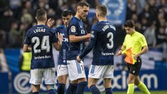 Lucas, Leo Sequeira, Dani Calvo y Tarn se abrazan tras el Oviedo-Alavs