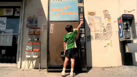 «Vending machine», del 2001, se convirtió en historia de la publicidad