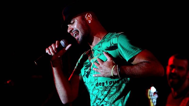 El cantante de Efecto Pasillo, en las fiestas de San Roque de Vilagarc�a del a�o pasado.