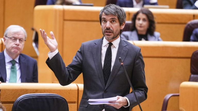 Urtasun, sobre el «Guernica»: «Los informes de los técnicos son claros y desaconsejan el traslado de forma rotunda»