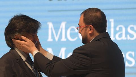 l presidente del Principado de Asturias, Adrián Barbón, nombra Hijo Adoptivo de Asturias al bioquímico y biólogo molecular Carlos López Otín