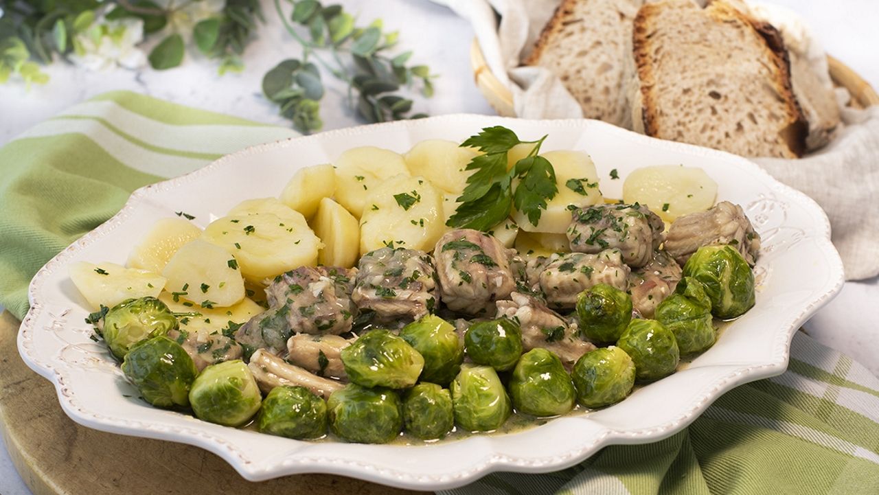 El buen tiempo y el alivio de restricciones atrae peregrinos a Santiago.Esta temporada, a�n juvenil, dio el salto al Barcelona B, en donde se  hizo indiscutible.