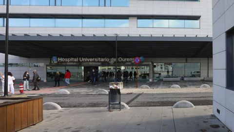 Los hospitales ourensanos siguen atendiendo a más de un centenar de ingresados con covid
