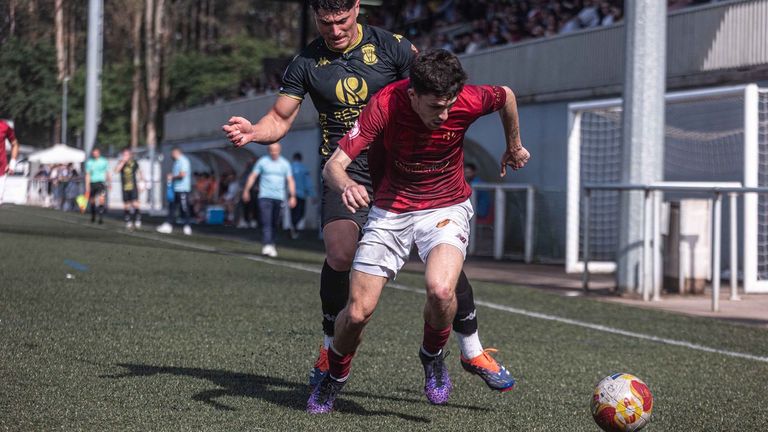 El ribadense Dani Pedrosa castiga a un Viveiro que se libra del descenso directo a pesar de la derrota: 2-0
