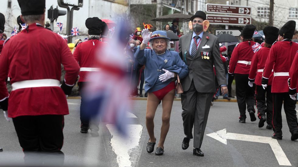 Todas las fotos del desfilede comparsas del Martes de Carnaval en Monforte.Enterro da Sardia de 2020 en Viveiro, justo antes de la pandemia