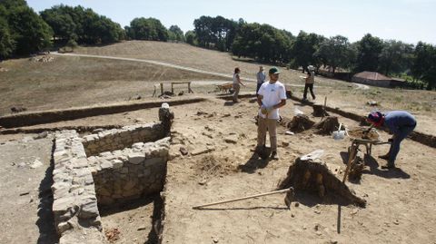 Un aspecto de las excavaciones realizadas el pasado verano en el castro de Arxeriz