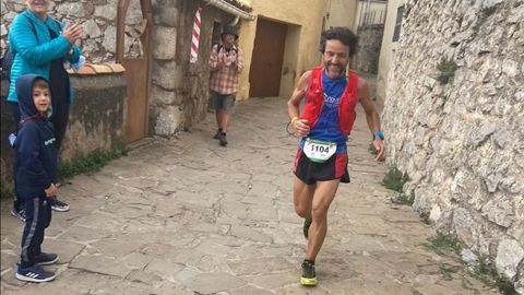 El oftalmólogo Juan Manuel Tábara se preparaba para correr la pruena de ironman de As Pontes, en junio