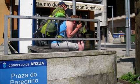 La oficina de turismo arzuana atiende sobre todo consultas de visitantes extranjeros. 