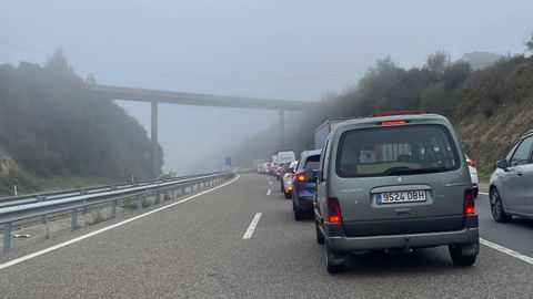 El accidente provocó retenciones de vehículos en dirección Benavente