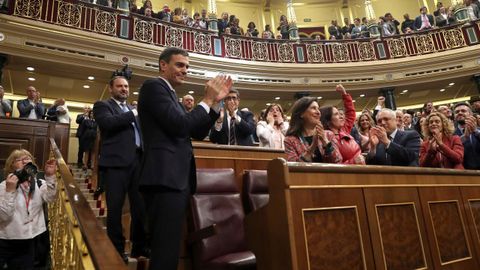 Pedro Snchez, presidente del Gobierno. Aplaudido por toda la bancada socialista tars las votaciones. 