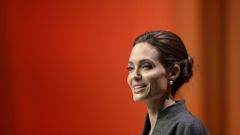 Los 40 aos de Angelina Jolie