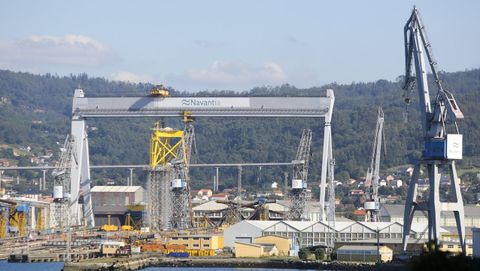 Imagen de archivo de construcción de una «jacket» de eólica marina en Navantia Fene