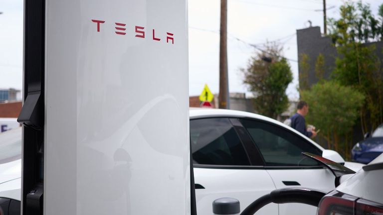 Tesla asegura que los aranceles de Trump le costaron 300 millones de dólares en el segundo trimestre