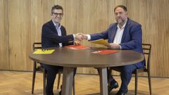 PSOE y ERC firman el acuerdo para la investidura de Pedro Sánchez