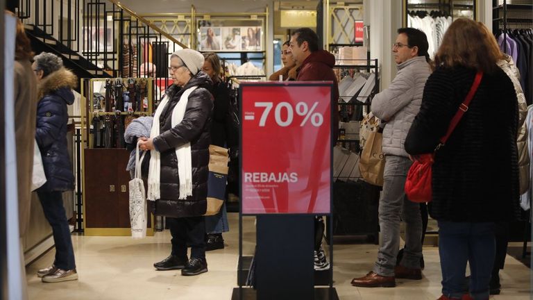 Vota y opina: ¿Siguen sirviendo para algo las temporadas de rebajas en el textil?