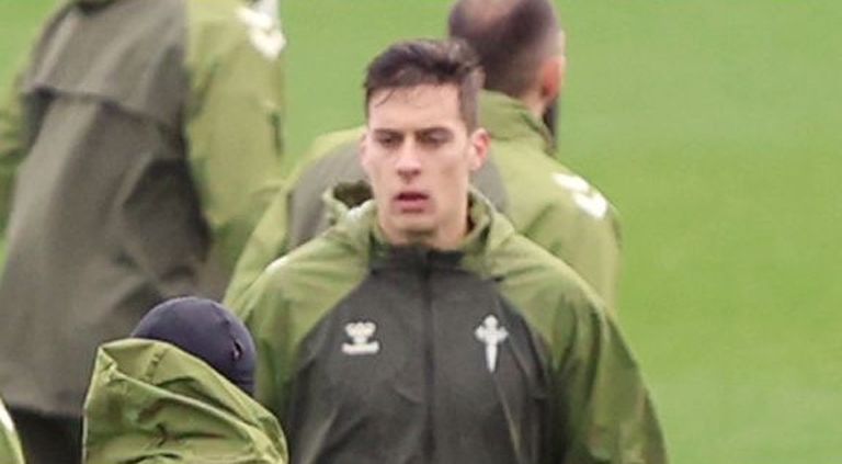 Manu Fernández, Yoel Lago y Franco Cervi, descartes del Celta para la visita al Betis