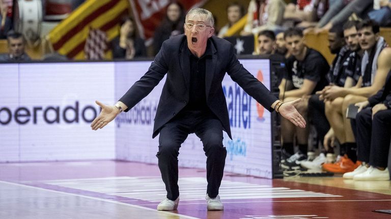 Moncho Fernández entra en el grupo de entrenadores con 500 partidos en la ACB