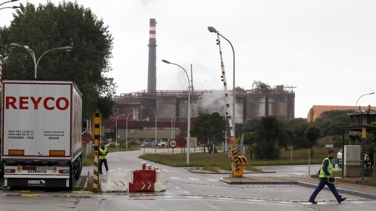 San Cibrao ya no protagoniza el mayor recorte mundial de Alcoa en la producción de aluminio, pero sí en la de alúmina