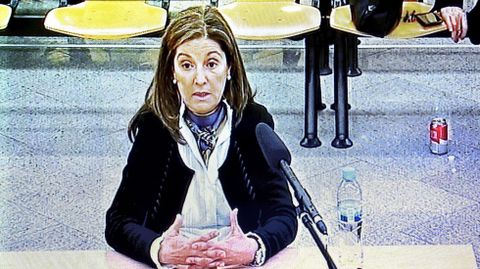 Imagen del monitor de la sala de prensa de la Audiencia  Nacional durante la declaracin de Rosala Iglesias, esposa de Brcenas