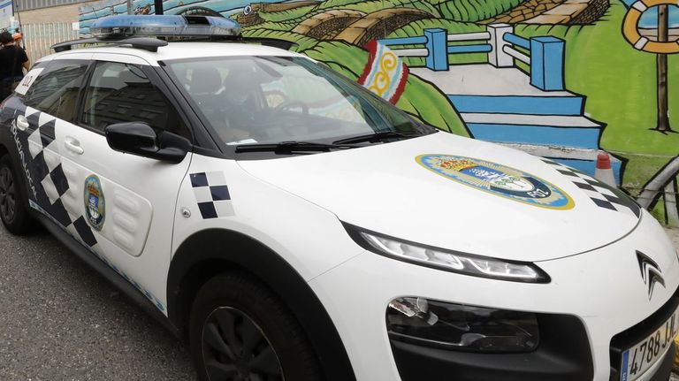 Imagen de archivo de un coche de la Policía Local de Foz