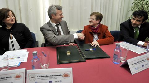 El vicepresidente da Xunta, Alfonso Rueda, en la firma de la renovacin convenio de colaboracin con las Hermanas Oblatas de Ferrol para la atencin de mujeres en situacin de prostitucin o trata con fines de explotacin sexual