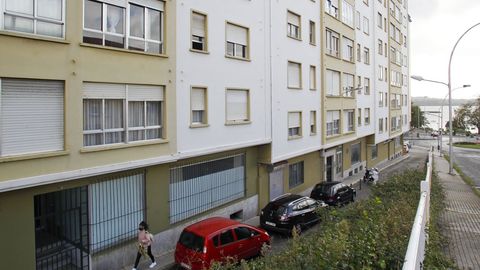 Edificios en la calle Marqus de Santa Cruz (Caranza), donde se encuentran algunos de los pisos