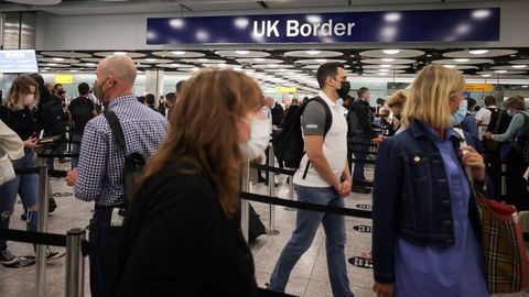 Llegada de pasajeros a Aeropuerto de Heathrow, en Londres