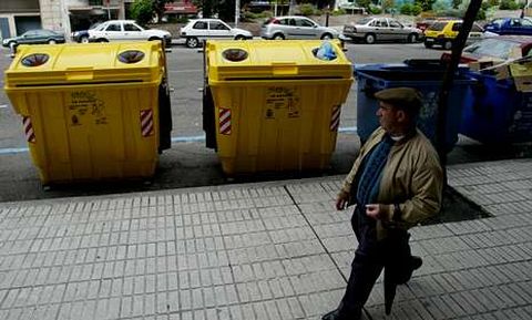 Cada vigués deposita una media de 9,1 kilos de envases en los contenedores amarillos.