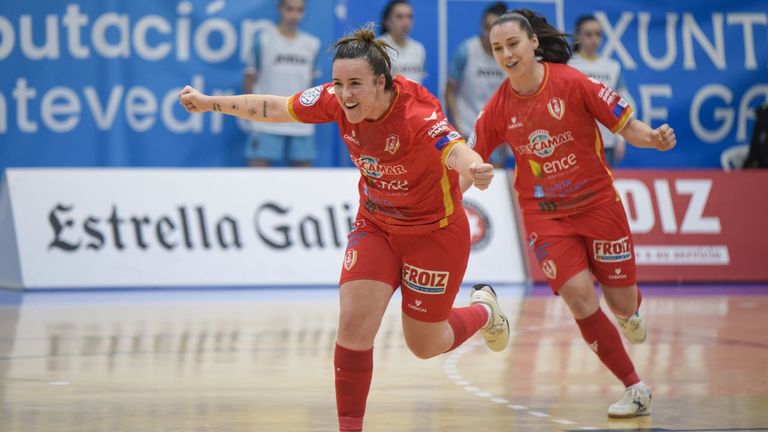 El Poio Pescamar asciende hasta la tercera plaza tras una sufrida victoria en Málaga (2-3)