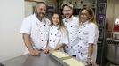 La familia de la pastelera Santy, artfice de la nueva tarta de Narn